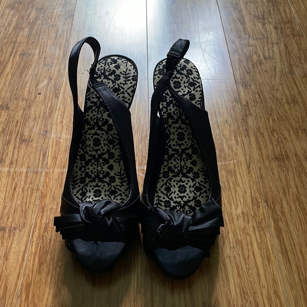 Fioni Night Black Heels